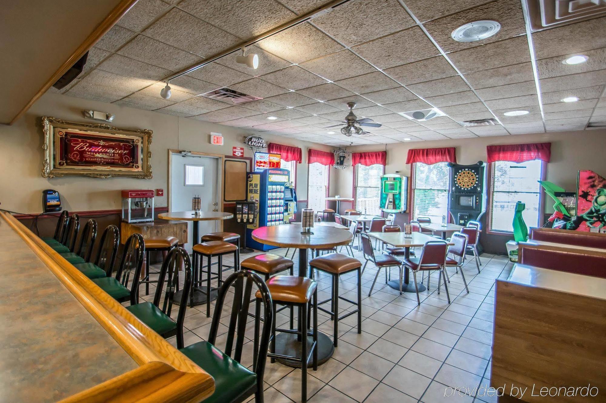 Rodeway Inn Lakeville Buitenkant foto